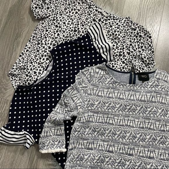 Lot of 2 |W5|GreenEnvelope|Dalia tops - Picture 1 of 4